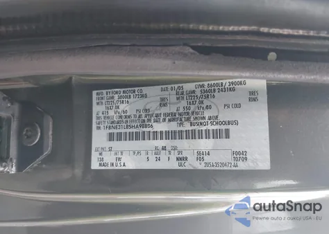 2005 Ford E-350 Super Duty Chateau/Xl/Xlt z USA, uszkodzony, nr VIN 1FBNE31L85HA98886